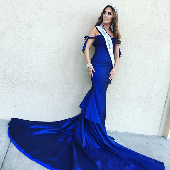 Meet Erica💃🏻 - Picture 7 of 8